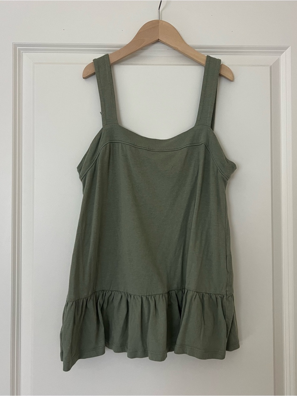 GAP Tank Top